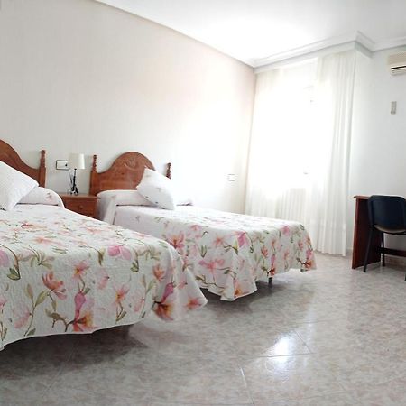 Hostal Restaurante El Abad Abadía Exteriör bild